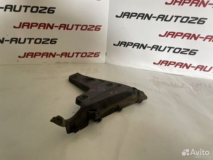 Кронштейн бампера задний левый Audi A4 B7 2.0L