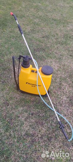 Опрыскиватель садовый ручной