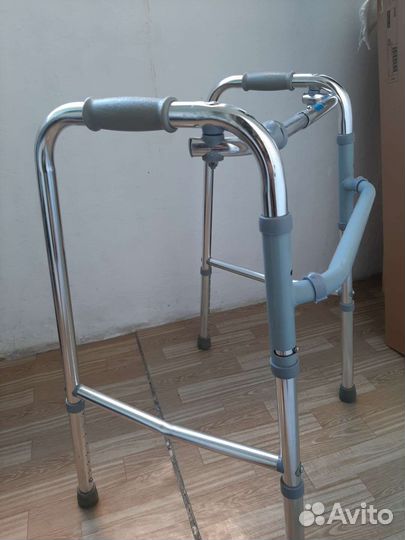 Ходунки для взрослых