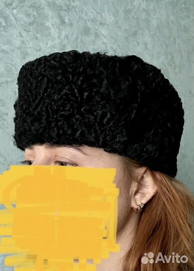 Шапка каракулевая женская