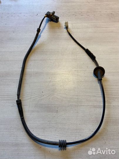 Датчик abs задний правый Hyundai Santa Fe Classic