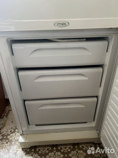 Холодильник Stinol