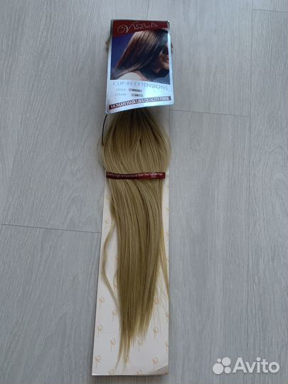 Волосы на заколках русые