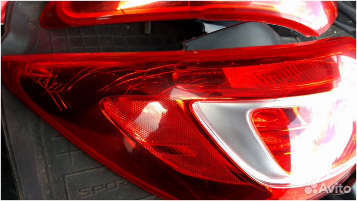 Задние фонари KIA Sportage 3 левый и правый