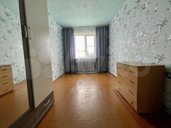 2-к. квартира, 47 м², 1/3 эт.