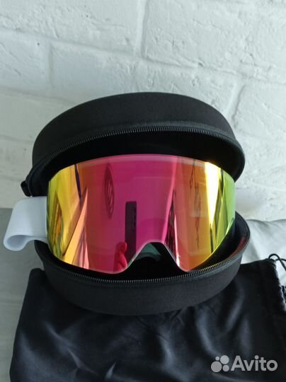 Горнолыжные очки + шлем новые, разные