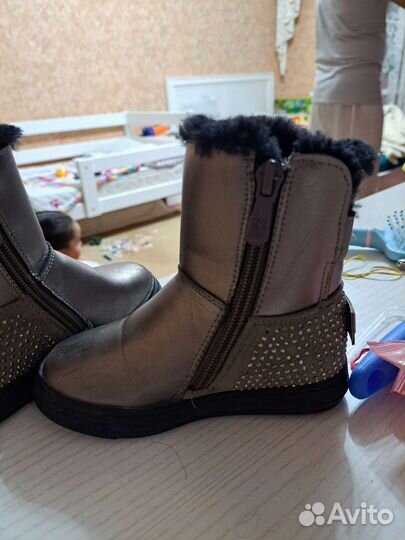 Сапожки для девочки