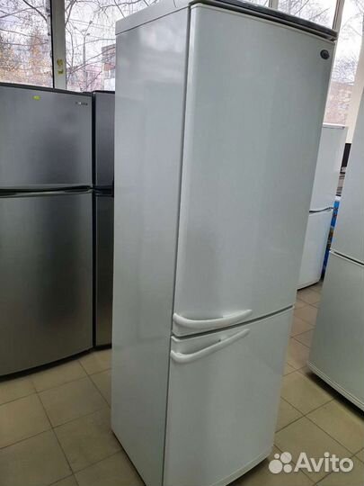 Холодильник Атлант. 185см