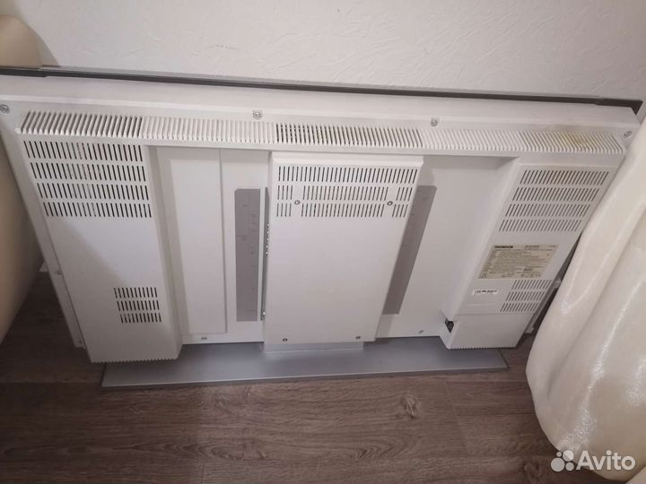 Телевизор Thomson 32