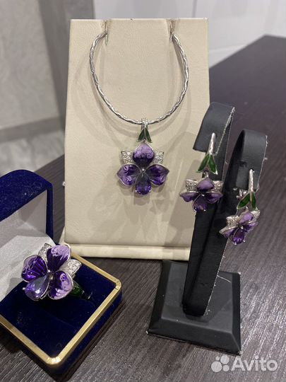 Комплект украшений