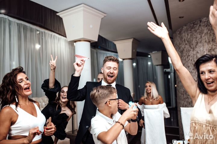 Ведущий (не тамада) на свадьбу юбилей