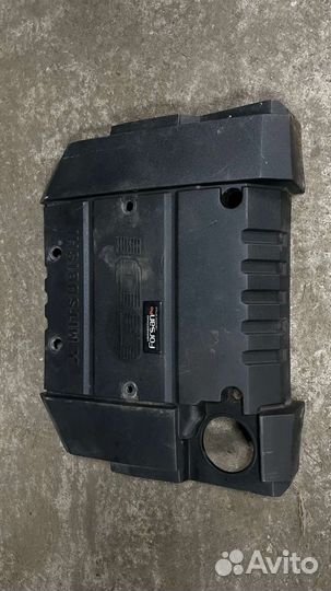 Крышка двигателя Mitsubishi galant 8 4g94