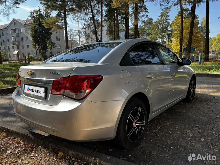 Chevrolet Cruze 1.6 МТ, 2011, 230 000 км