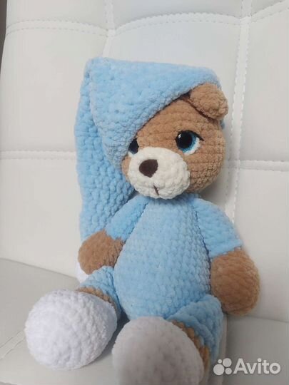 Плюшевый мишка вязаный