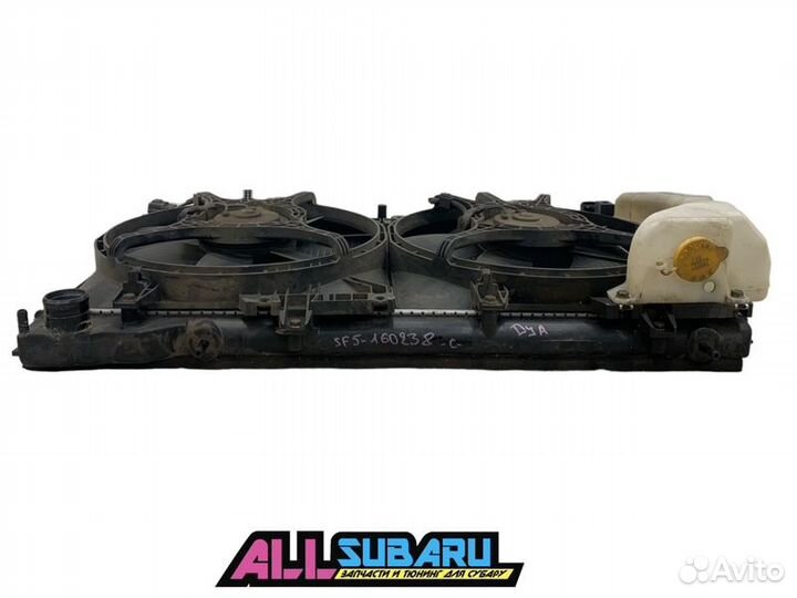 Радиатор охлаждения двигателя Subaru Forester SF5