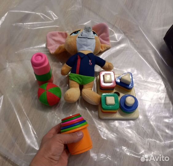 Развивающие игрушки пакетом