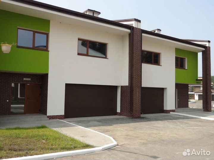 Секционные ворота