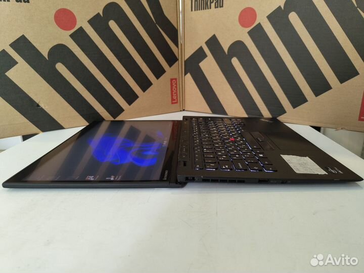 Ноутбук ThinkPad X1 Carbon Core i7