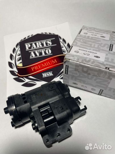 Мотор зеркала R Nissan Patrol Infiniti QX56 QX80