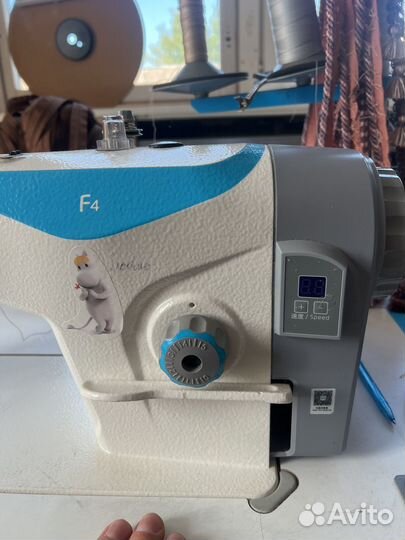 Швейная машина jack f4