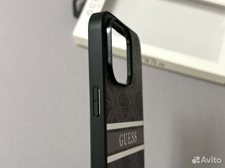 Чехол на iPhone 15 Pro Max Guess