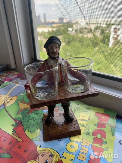 Рюмки с подставкой пират