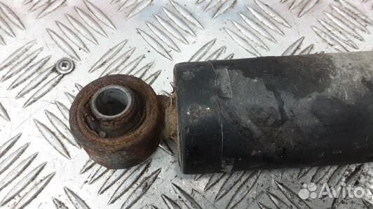 Амортизатор задний KIA sorento 1 (9BR01MF01)