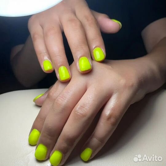 Маникюр с онлайн записью от 800