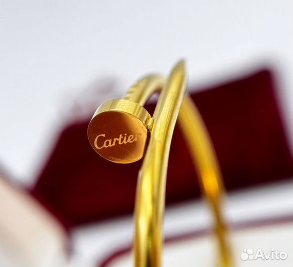 Тонкие браслеты Cartier