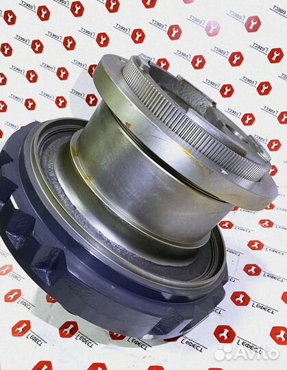 Мотор хода PC350-8M0 708-8H-00440