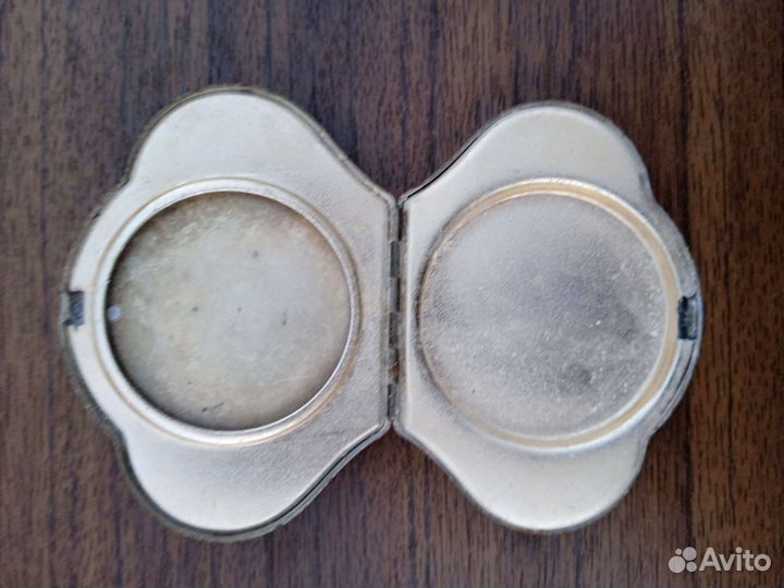 Пудреница СССР