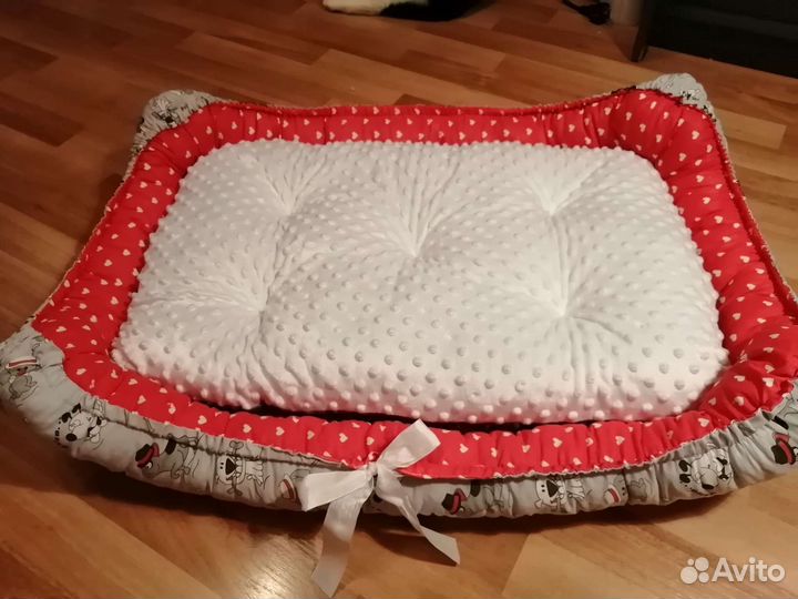 Новые. Лежанка для кота, собаки