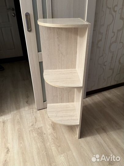 Полка угловая новая