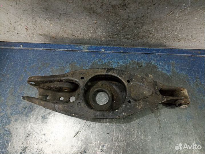 Рычаг нижний задний Chrysler Crossfire