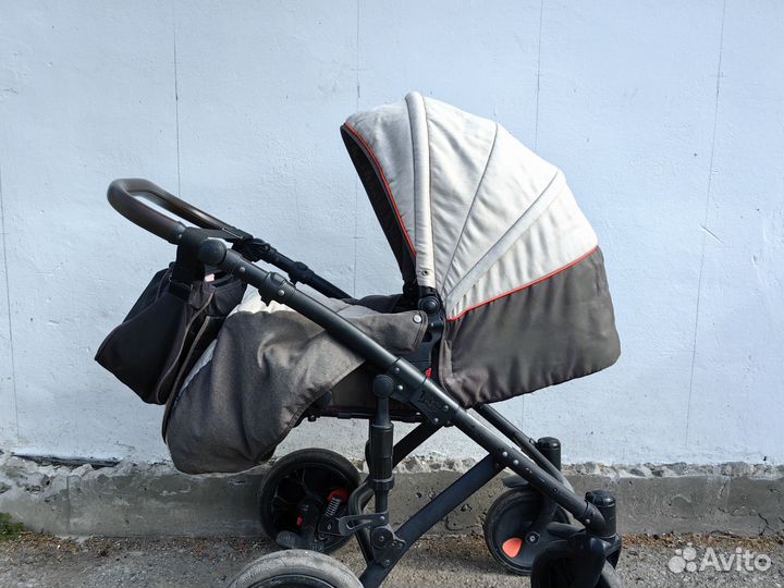 Коляска zippy 3 в 1