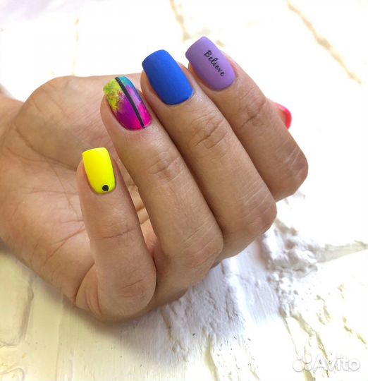 Маникюр и педикюр