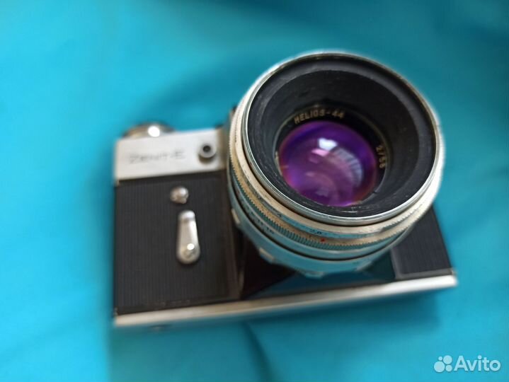 Плёночный фотоаппарат Зенит Е разных годов