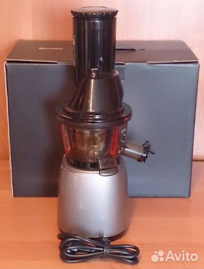 Соковыжималка Bork S610