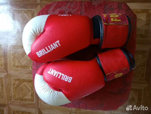 Боксерские перчатки fowad 10 oz