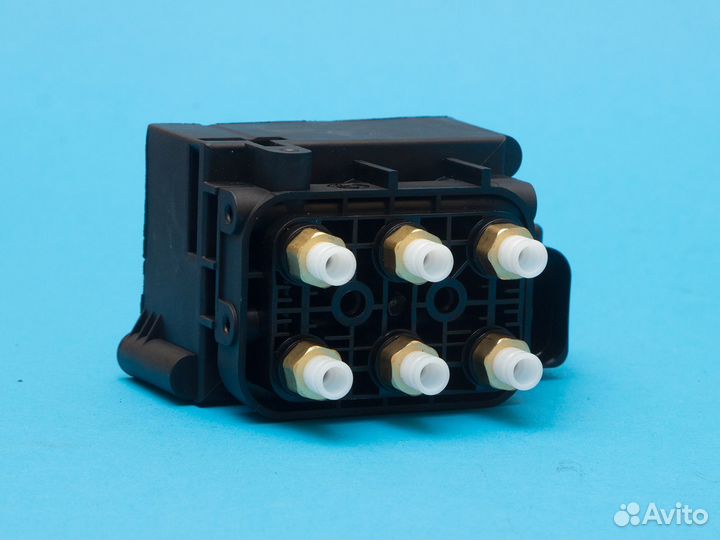 Блок клапанов Touareg, Cayenne, Audi Q7, Jeep WK2