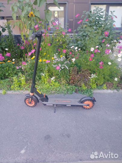 Электросамокат бу Куго S1