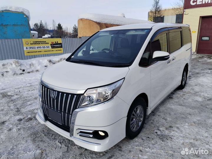 Toyota Esquire 2.0 CVT, 2015, 150 000 км