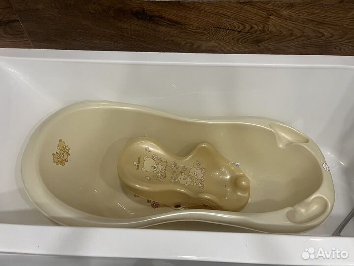 Ванночка для купания с горкой