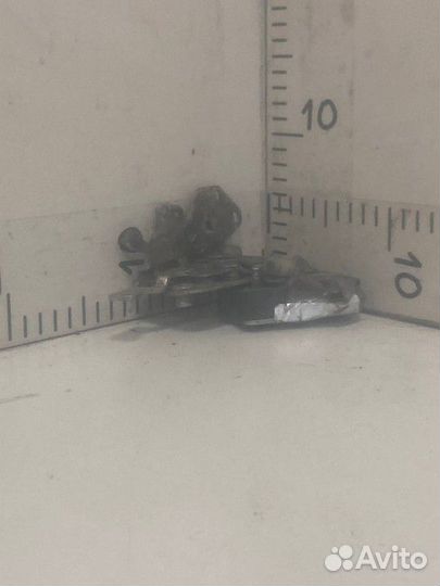 Замок двери задней правой Mazda 3, УАЗ Патриот