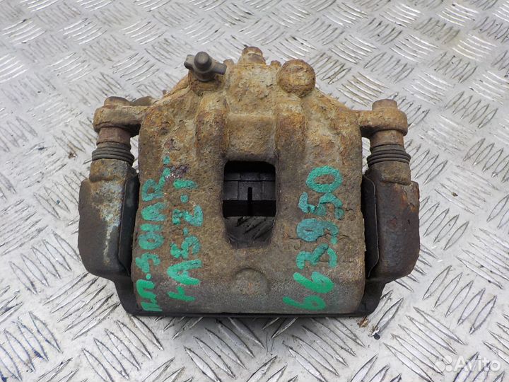 Суппорт тормозной передний правый Hyundai Solaris