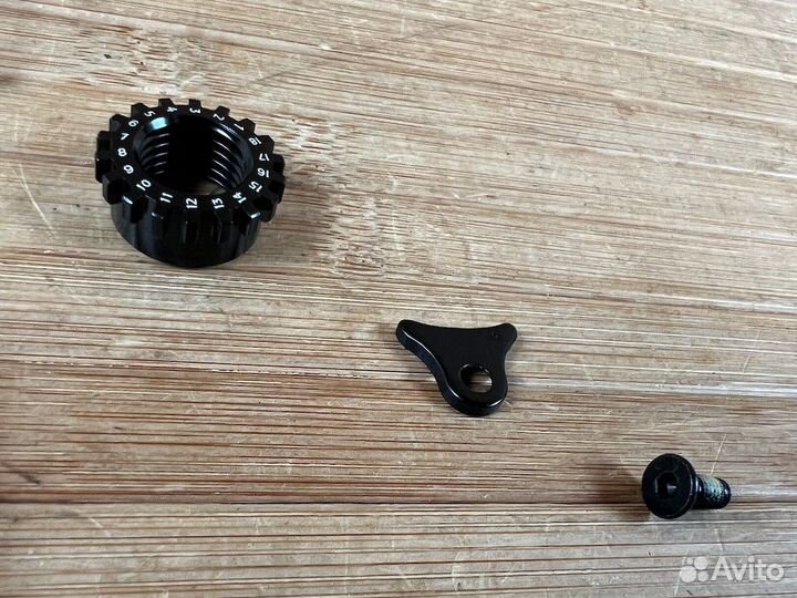 Гайка для вилки FOX QR 15 Geared Cam and Hardware