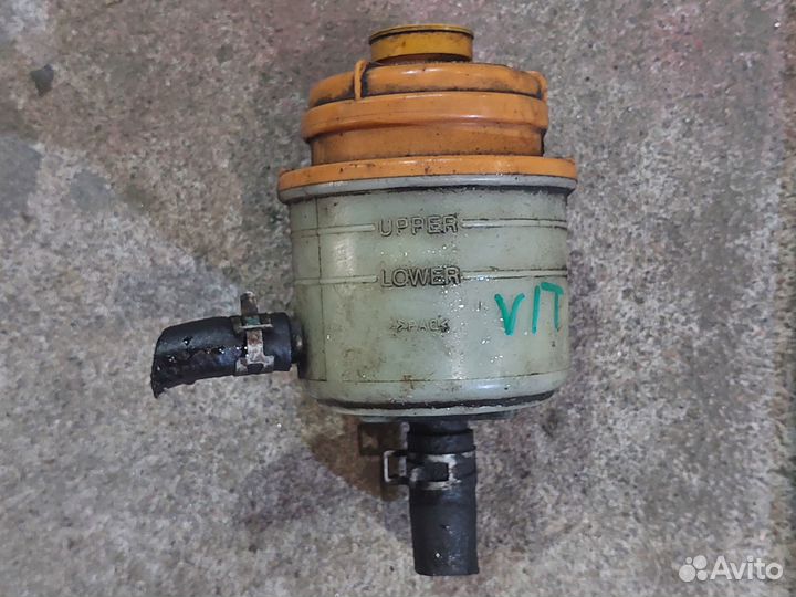 Бачок гидроусилителя Suzuki Grand Vitara