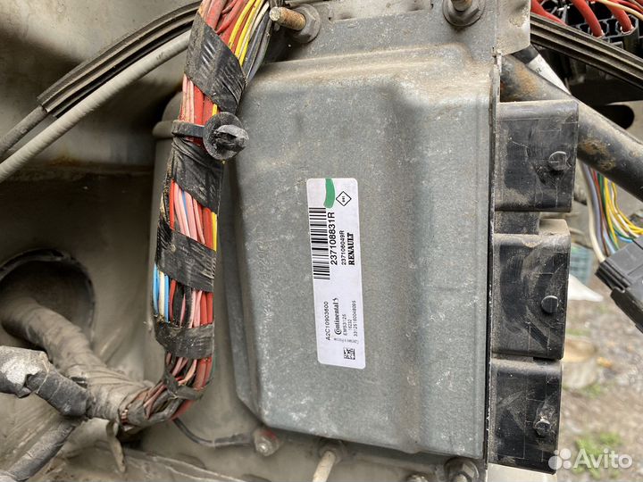 Эбу мозги Renault logan 2 с двиготелем H4M