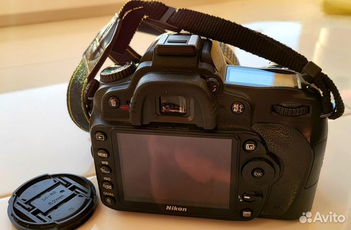 Зеркальный фотоаппарат Nikon D90 с объективом