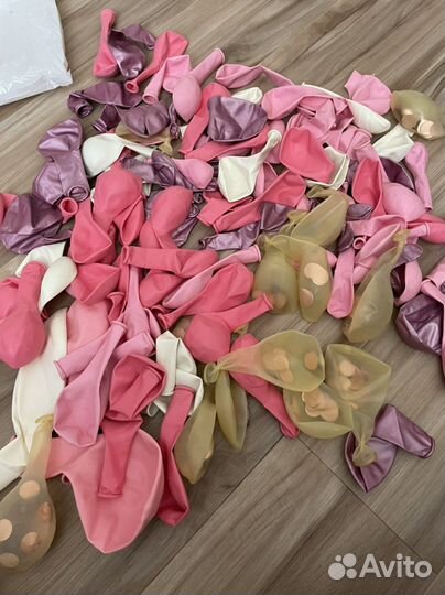 Набор шаров и украшений для праздника